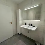 Ruhrgebiet-apartments In Stadtmitte Duisburgo