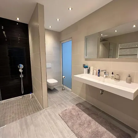 Ruhrgebiet-apartments In Stadtmitte 뒤스부르크